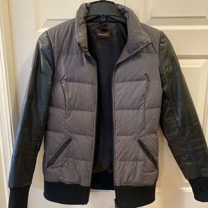 Danier leather-sleeve down-filled puffer